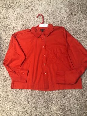 NWT Ann Taylor Loose Fitting Sized M Blouse Front Button Long Sleeve